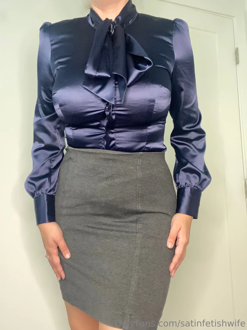 Trying on a few blue hawes amp curtis blouses for a custom which color 