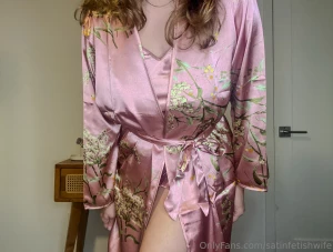 Massive photo dump of me in this silky set hope you enjoy part 1