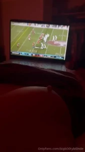 Watch the game with me and suck on my tits