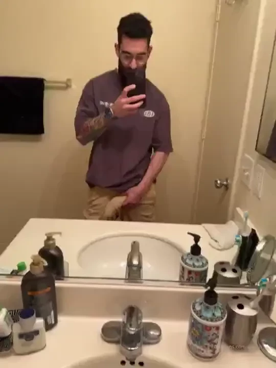 Slightly horny on main today but i m about to go to a photo video 