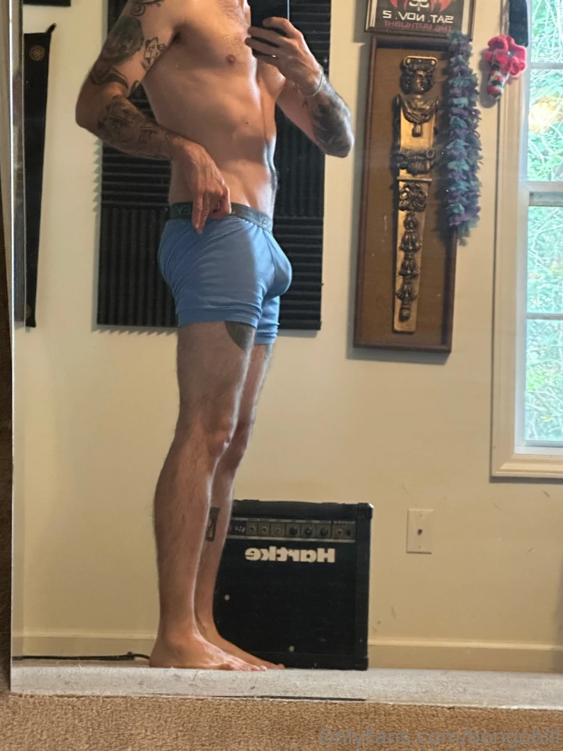 How does my resting bulge look in blue still waiting for any sort of 