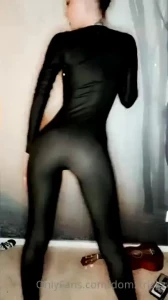 Here s a lil strip tease for you felt cute heh tips appreciated