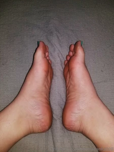 My feet are so yummy part 2