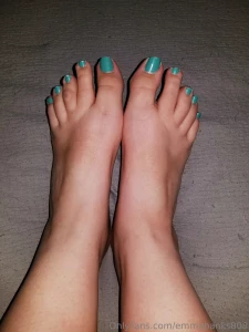 My feet are so yummy part 1