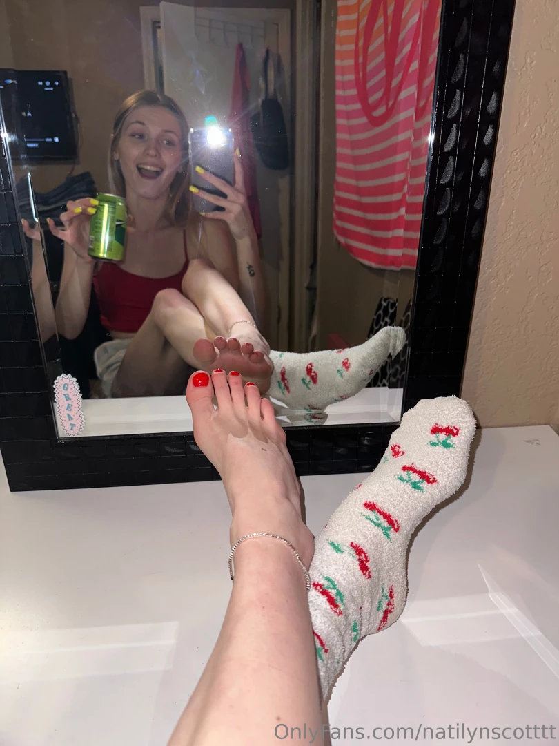 Here is a red bundle for all of my red toe lovers part 4 