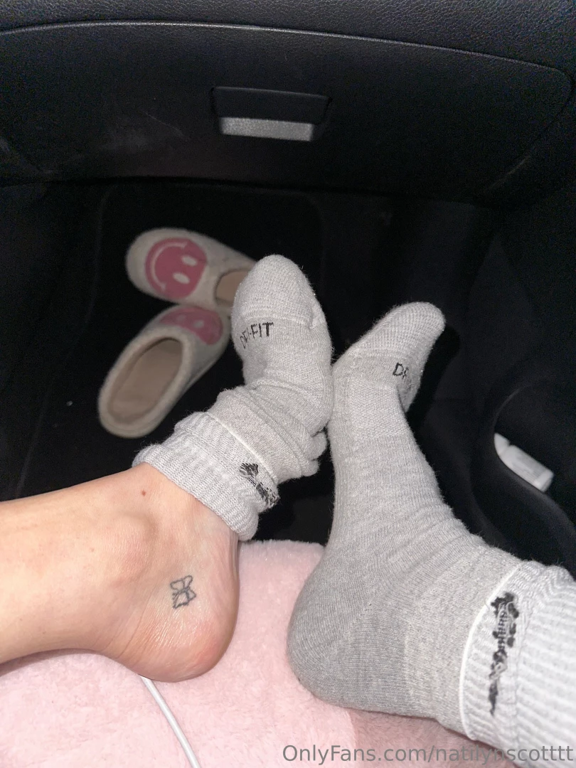 Gray nike crew socks because it s too cold here part 7 