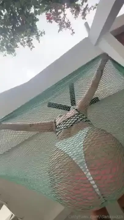 Booty hammock swing 
