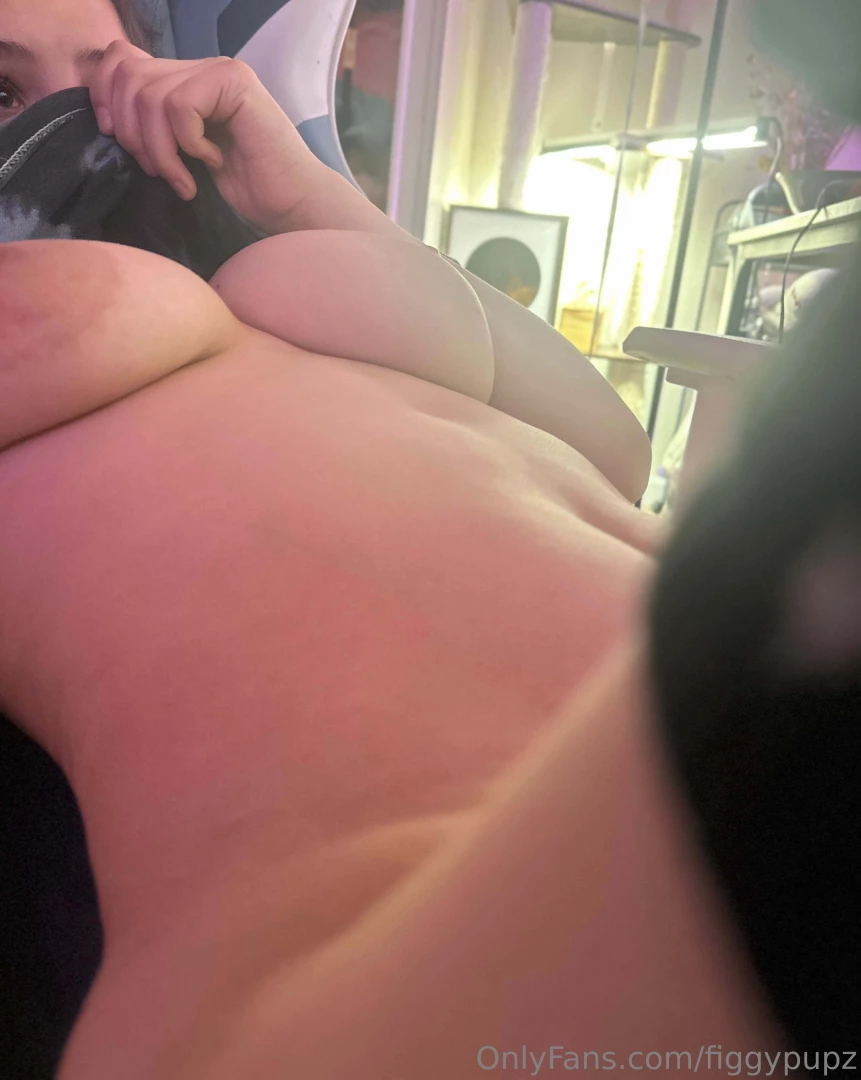 Pulled my pj s down n took some cute pics for y all lt 3 part 3 