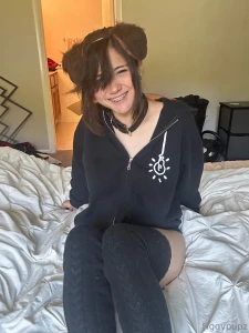 Hellllloooooo i m sorry for disappearing took some really crazy photos part 1