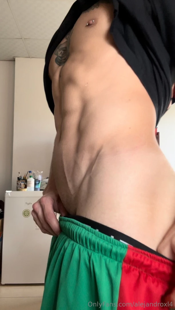 Do you like stripteases 