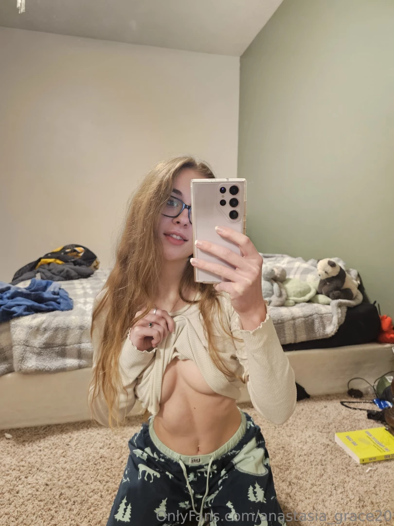 I d love to feel your tongue all over my tits 