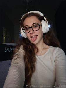 Are you into gamer girls part 27