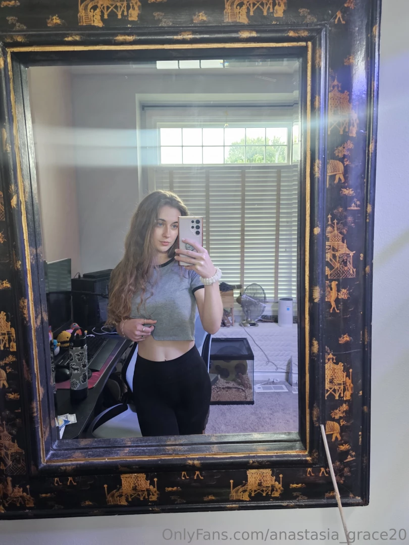 Quick mirror pic just for you 