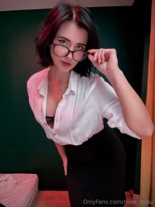 Hi guys i have questions for you 3 i can t decide what video will be part 1