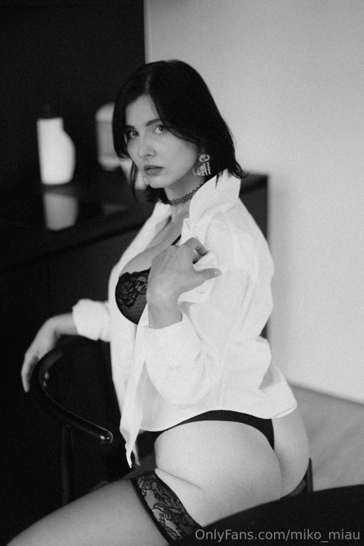 Black amp white full set will be in your dms today i hope you ll love 