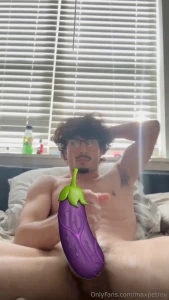 You think you can last more than 5 minutes with me while i m jerking