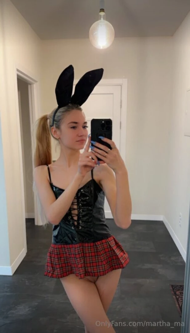 This hot thing marybrown01 is waiting for you she has amazing deals part 96 