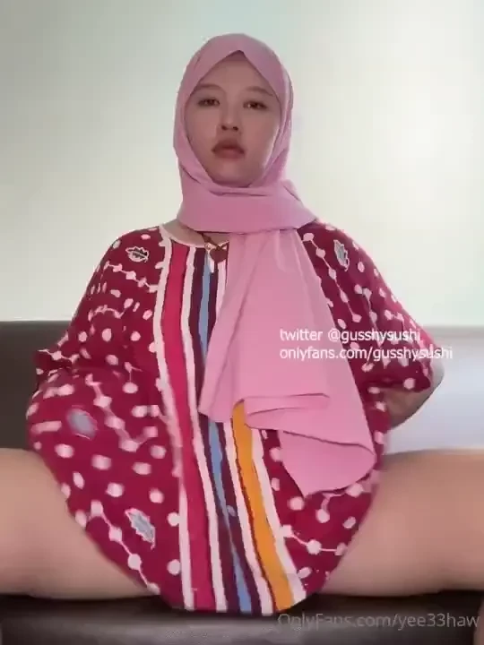 Hehehe surpriseeee babies its another hijab vid purchase in ur dms 