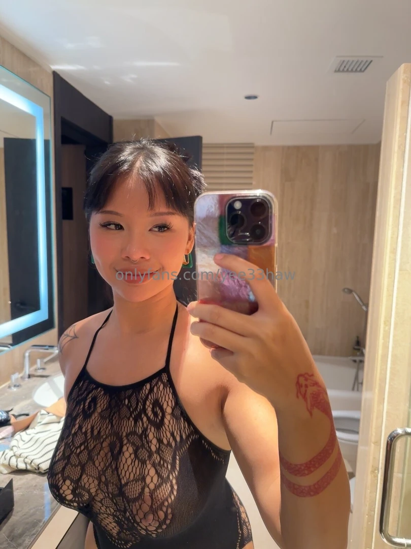 My bucketlist is to get absolutely fuck and manhandled by someone in a part 3 