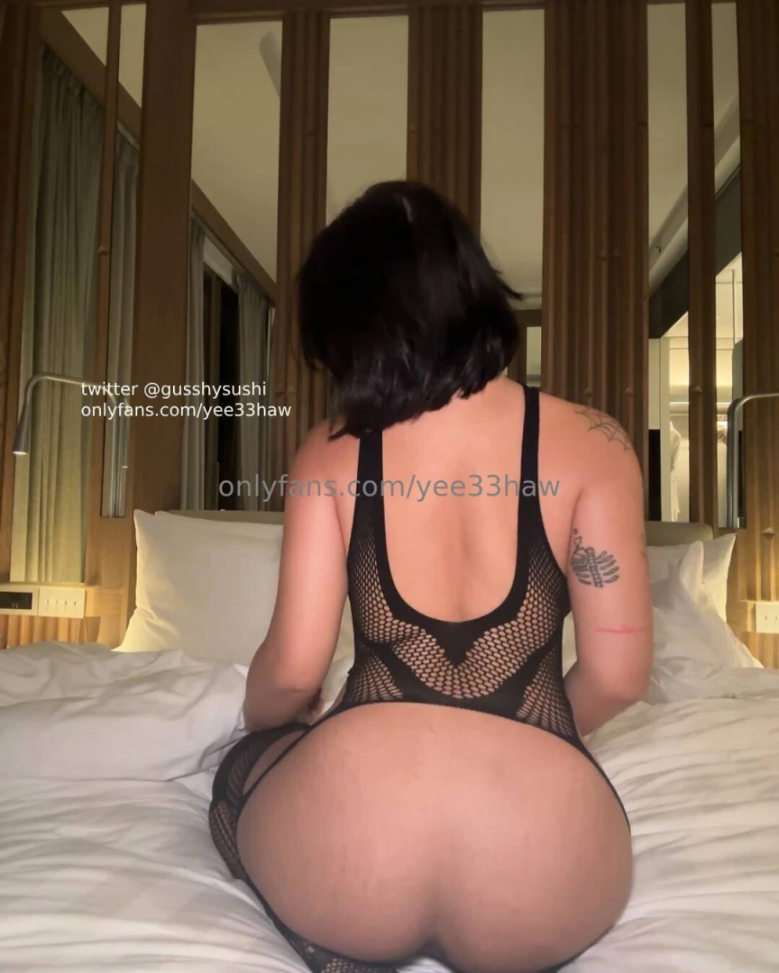 Lets play smash or pass u and me 