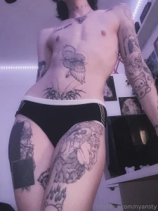 Who doesn t love tiny gym shorts part 3