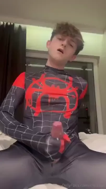 Apidey made a mess on halloween night part 1 