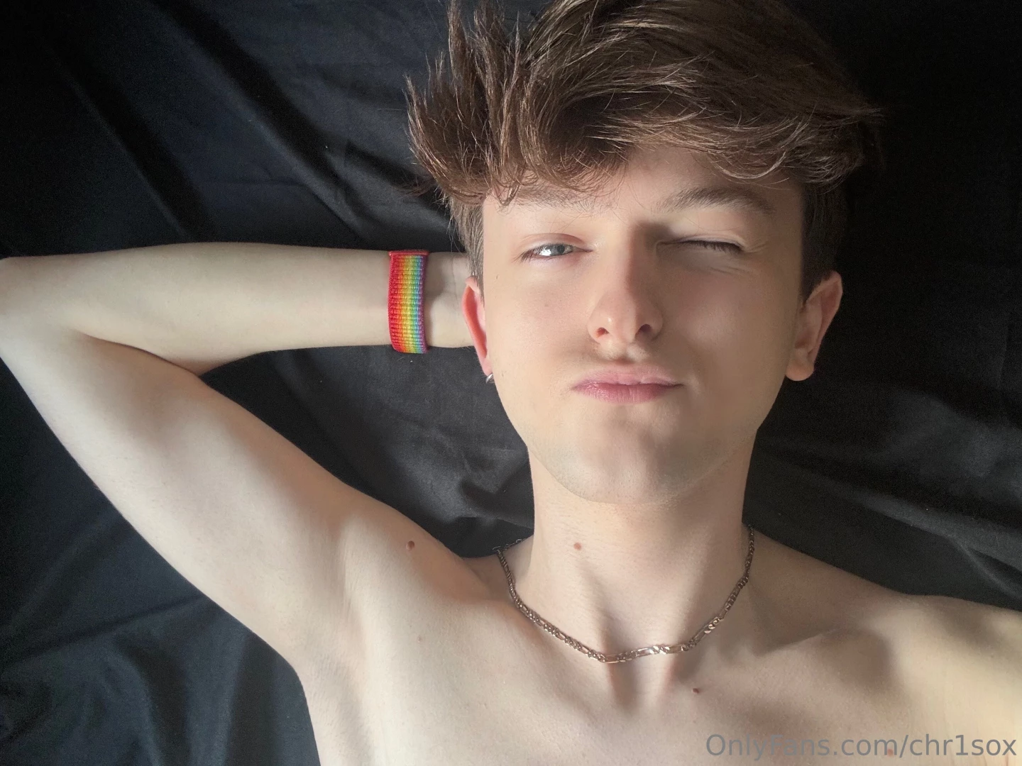 Good morning cuties reminder that i do custom videos and pics dm me if part 2 