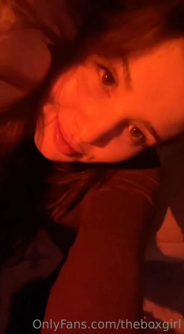 Don t scroll jack off and dm me now 