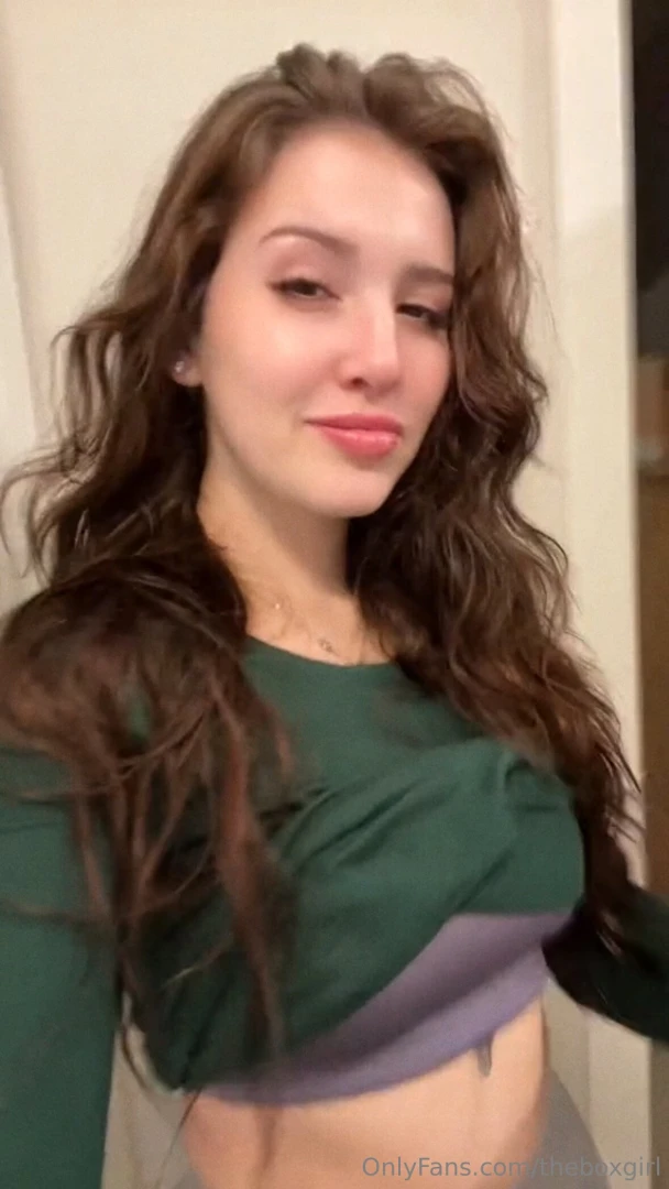 Can t stop playing with my tits today 