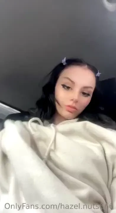 Quick boob flash in the car 