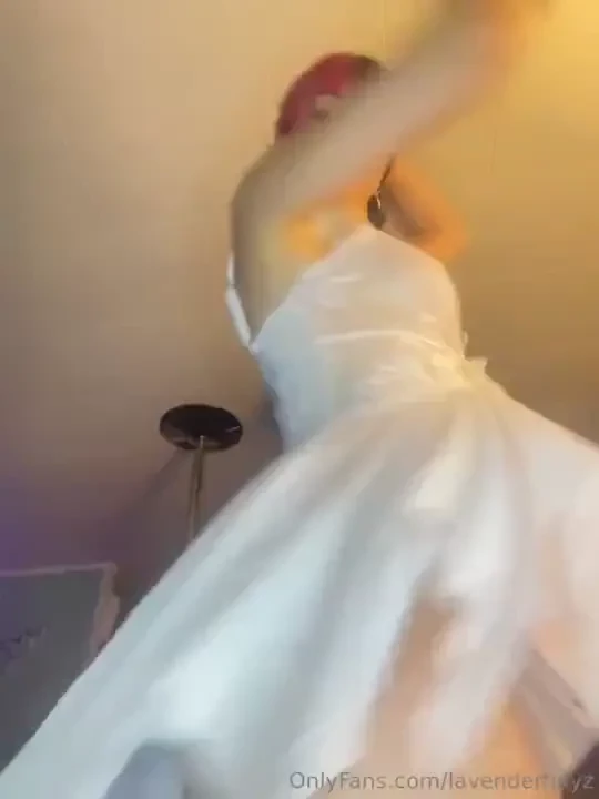 I feel like a fairy in this dress 