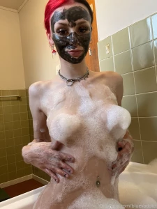 Hehe there s no better feeling than someone rubbing their hands over part 8