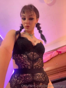 Pov ur underneath me
