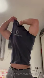 Can be such a struggle to get tops off sometimes