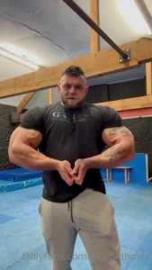 The phone fainted it couldn t even handle it