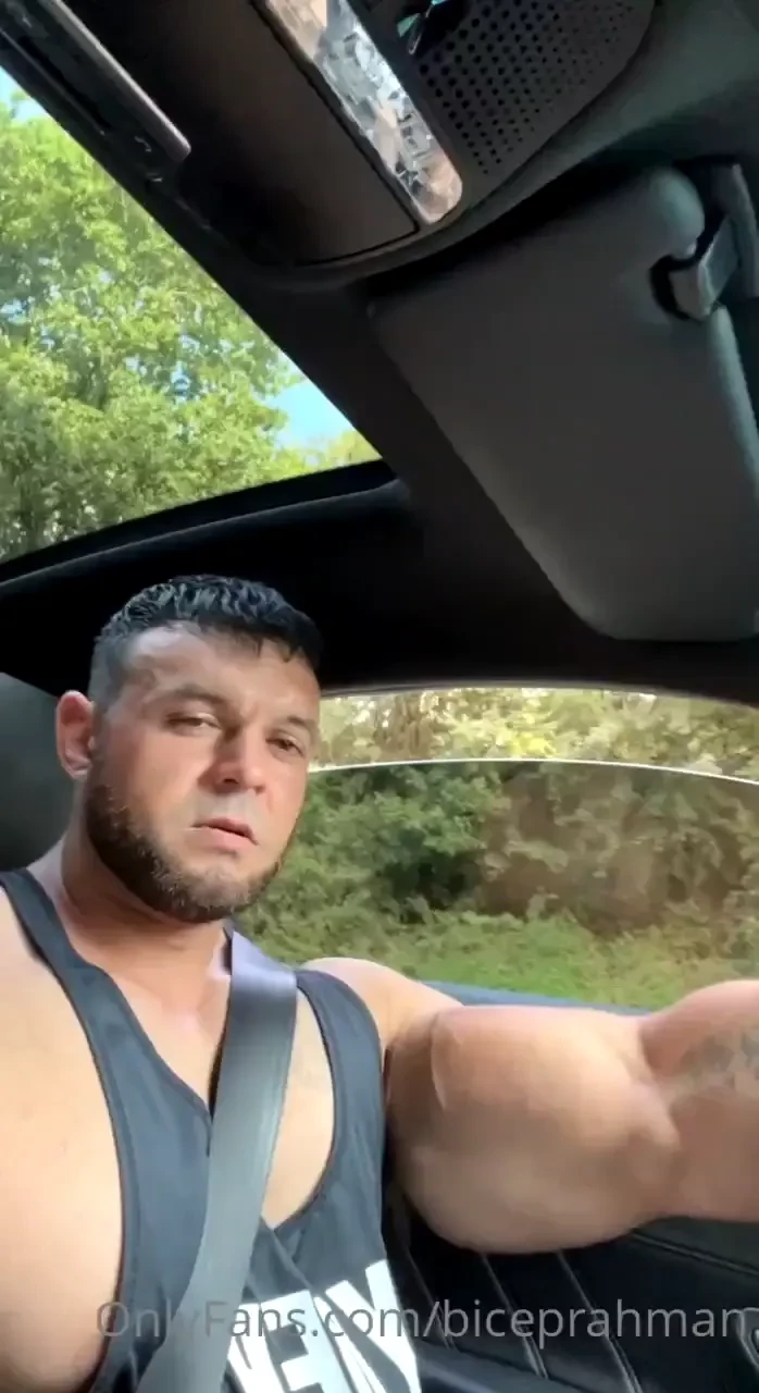 Reckon i could kiss the biceps or shall i leave that for you to do part 1 