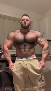 This pose is my best feature pose what do you think