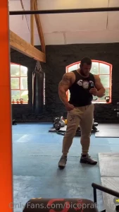 Little shorts in the gym part 1