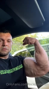 Just finished training arms arm pump is mad veins popping bet you d