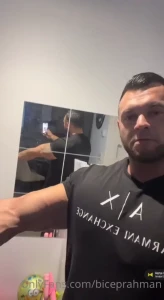 Shall i do some training videos on biceps so you see what i do to get
