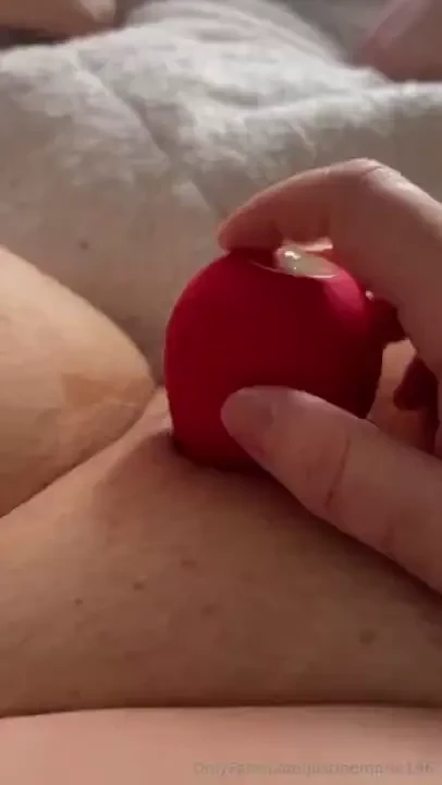 God my rose and i always a good cum do you like the way my moan sounds 