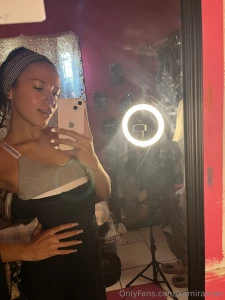 Did you have a long day lets end the day right dm me i ll be waiting