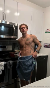 Got a big piece of meat under this apron who s cumming to eat