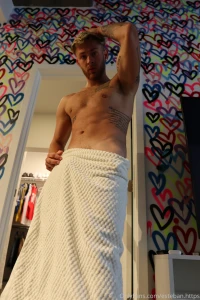 Fresh out the shower still dripping should i drop the towel or make