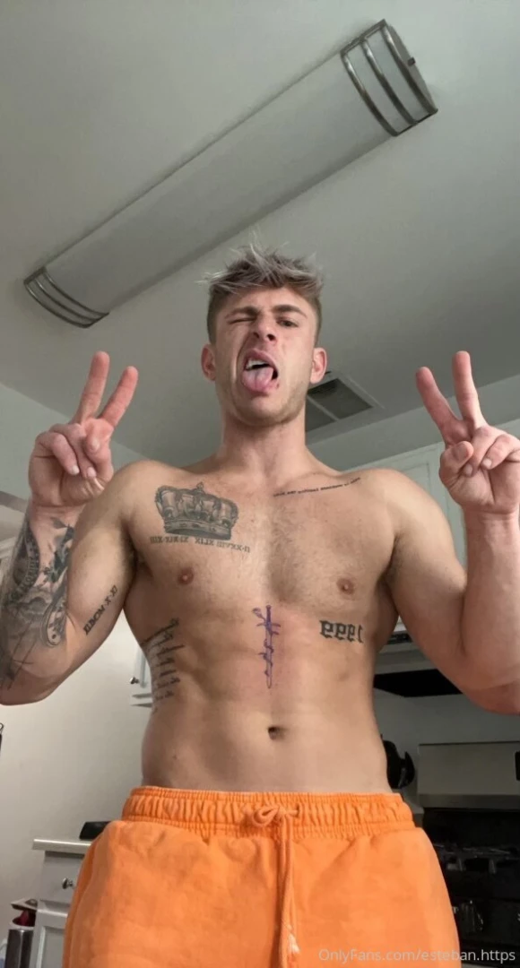 These fingers aren t just for peace they re for making you scream 