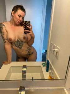 Having soooo much fun filming today finally i can be loud and messy