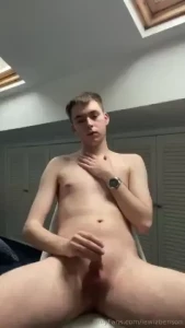 Would u play with my naked body