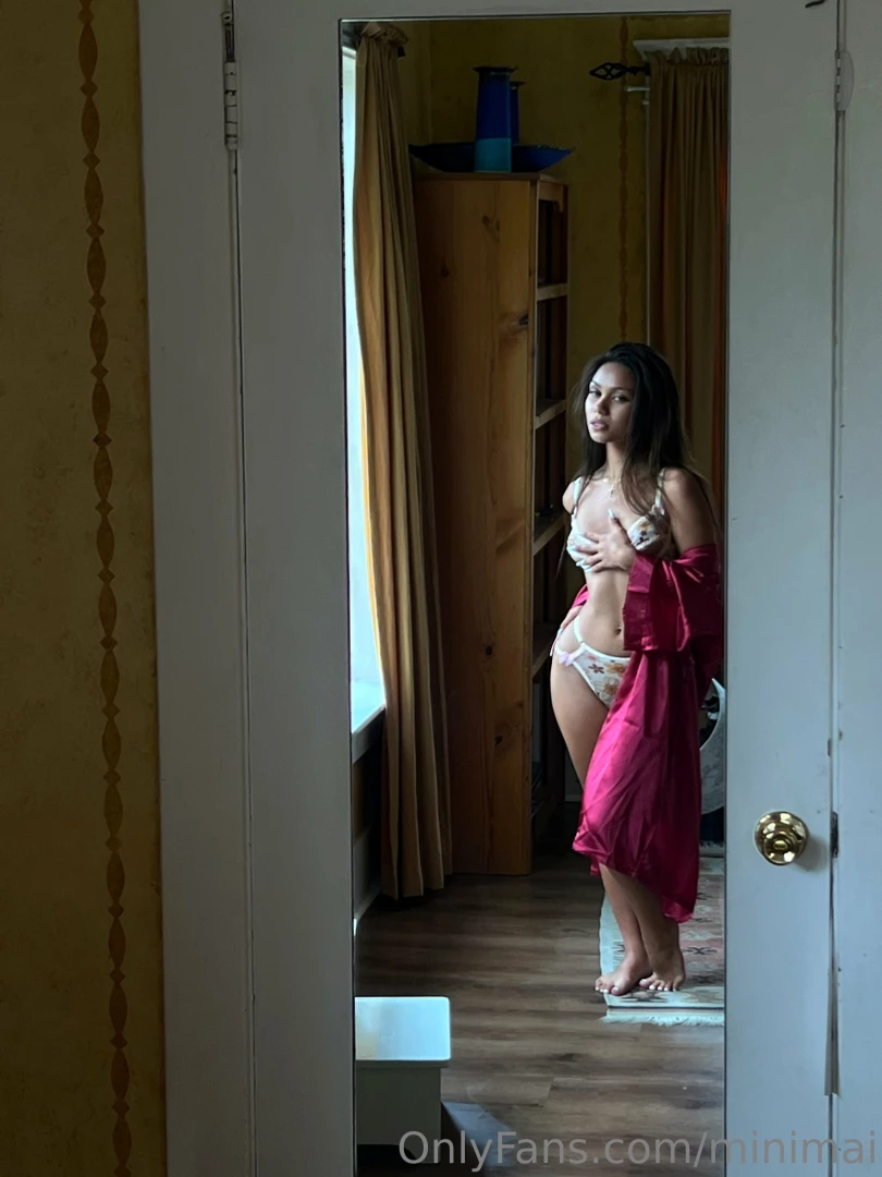 I cant enough of this pic can you 