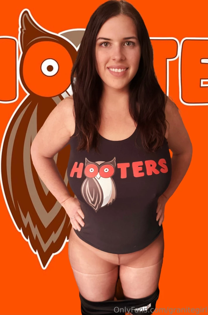 New hooters outfit i m not sure who sent it but thank you 