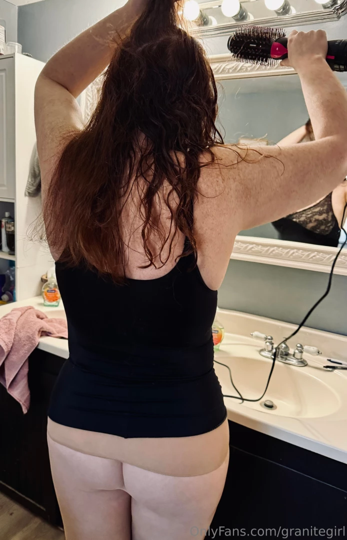 Tomorrow the 27th is my birthday i need some birthday spankings 